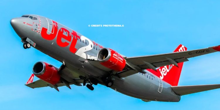 Zjarret në Greqi, Britania e Madhe nis avionët për të marrë turistët