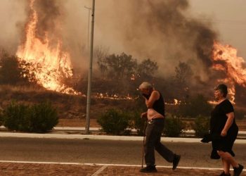 Greqia ndryshon mendje, pranon ndihmën e Shqipërisë për zjarret