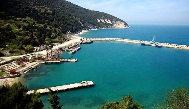 Mos ia lini Sazanin, oligarkëve shqiptarë!