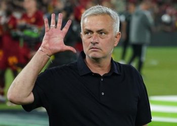 Jose Mourinho do të zbarkojë sërish në Tiranë, Roma zhvillon miqësore me Partizanin