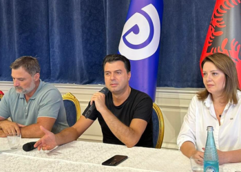 Lexojeni për zbavitje, Lul Basha me vulë në xhep: Rikthehemi fuqishëm në 2 shtator për t’u përballur me qeverisjen e korruptuar