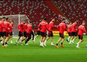 Silvinjo do të rikthejë një sulmues në shtator, ja strategjia për Çekinë e Poloninë