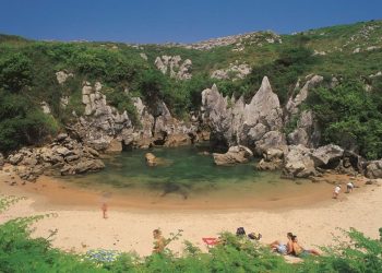 E pamundur të ngulësh çadrën tënde në plazh, pa pasur afër dy prapanica që nuk i njeh. Fantazi të flasësh për një parking falas