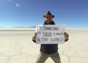 Vizitoi 203 vende pa asnjë fluturim, historia e aventurierit që preku edhe Shqipërinë: Ushqim i mirë dhe gra të bukura