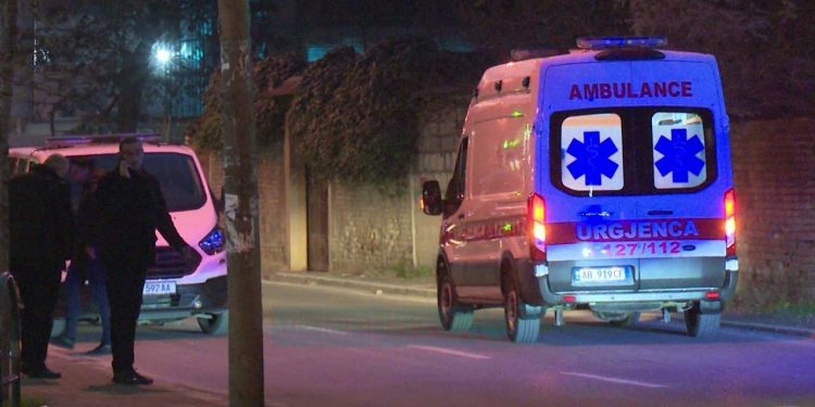 E rëndë/ Makina përplas këmbësorin, ndërron jetë në vend (Emri)