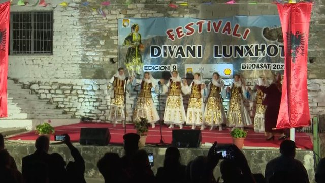 Divani i Lunxhërisë dedikuar muzikës, kulinarisë dhe jetës rurale