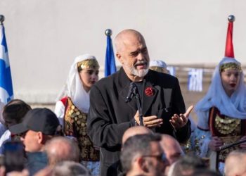 Edi Rama i përgjigjet Greqisë: Ku ndodh që krerët e bashkive të një vendi organizojnë protestë në një shtet tjetër?