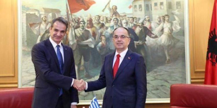 Nikoll Lesi: Bajram Begaj ruan dinjitetin e shtetit shqiptar, duke mos shkuar në Greqi