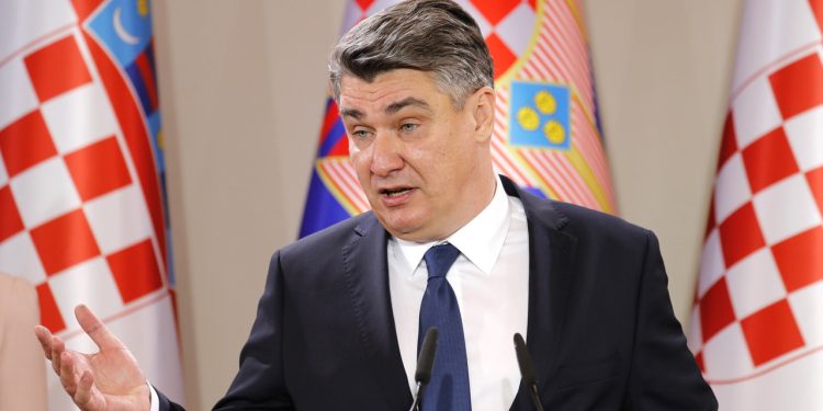 Presidenti kroat kritikon ashpër presionin grek për çështjen Beleri: Në Greqi nuk po tregohet se ka shtet të së drejtës