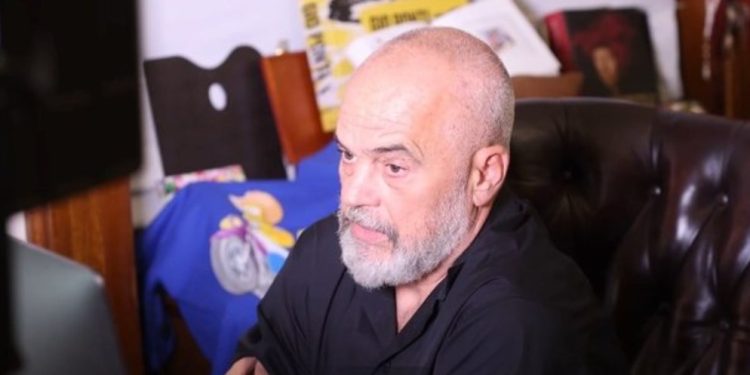 Rama: Kur shkova te të afërmit në Korfuz, kërkova të shihja një prift dhe një bibliotekë