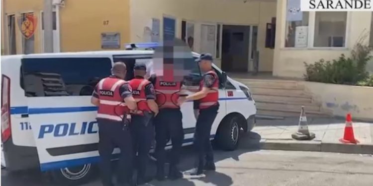4 vite nën hetim me metoda speciale, arrestohen dy shpërndarës droge në Sarandë (Emrat)