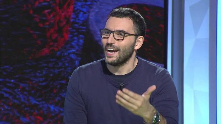 Arlind Qorri: Opozita përbëhet nga dordolecë dhe pazarxhinj, më thoni një emër oligarku që ata përmendin