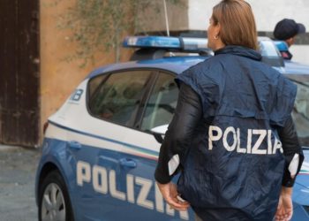 Çmenduri në Itali, shqiptari rreh me grushte gruan 82-vjeçare. Donte t’i vidhte çantën