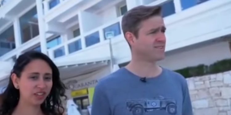 Pushimet e gazetarëve gjermanë në Sarandë, rezervuan një hotel me plazh dhe pishinë, por kur mbërritën, panë se pishina dhe plazhi ishte në ndërtim (VIDEO)