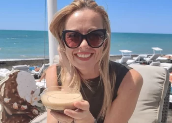 Një pushuese VIP në Vlorë