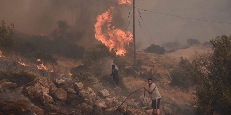 Rama: E trishtë të shohësh se si populli trim grek dhe ekipet zjarrfikëse po luftojmë kundër flakëve