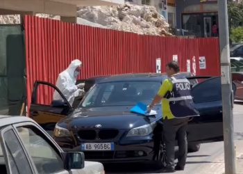 Klaudio Qendro, Delvine, Sarande, policia, arme, bmw, krisma