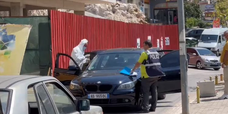 Klaudio Qendro, Delvine, Sarande, policia, arme, bmw, krisma