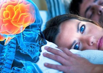 Pesë arsyet përse gratë kanë nevojë për më shumë gjumë se burrat