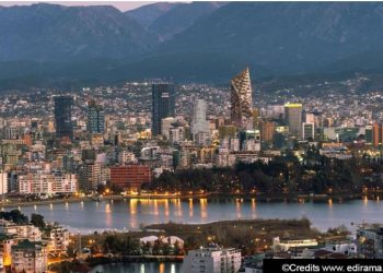 Rama mbron kullën gjigante në Tiranë: S’kemi kohë për të humbur