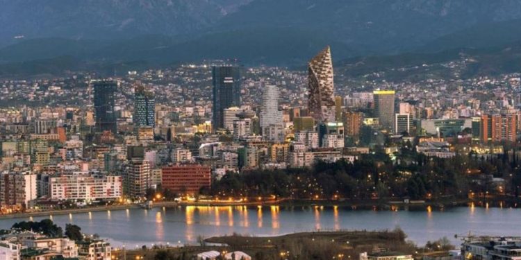 Rama mbron kullën gjigante në Tiranë: S’kemi kohë për të humbur
