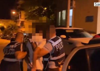 "Wanted" në Sarandë, arrestohet 25-vjeçari në kërkim për plagosje më thikë (VIDEO)
