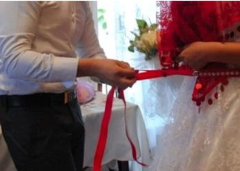 Çmenduri shqiptare/ Familja torturon nusen një ditë pas martesës sepse…nuk ishte e virgjër