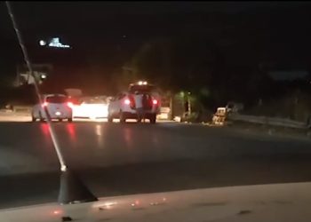 Kumbaro demaskon Astritin: Natën si kusarë hedhin mbeturinat jashtë kazanëve, turp e faqja e zezë (VIDEO)