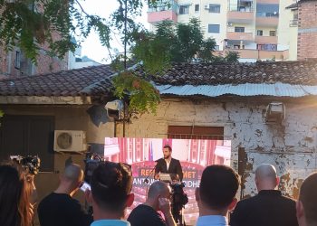 Po, Shqipëria bëhet!