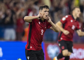 Goli i tij çmend dhe UEFA-n: Përuluni para Jasir Asanit!