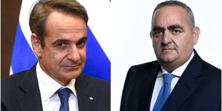 Entuziasmi pa ide dhe busti i Micotaqisit plak