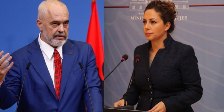 Gazeta greke: Beleri i “hëngri kokën” Olta Xhaçkës