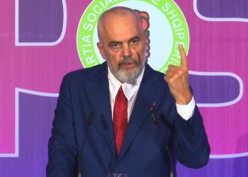 Arrestimet për korrupsion/ Rama: Përgjegjësia ime nuk është të skuqem apo të kërkoj ndjesë