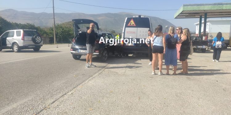 Aksident i trefishtë në Gjirokastër, raportohet për të plagosur (FOTO)