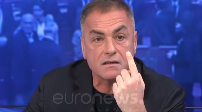 Arjan Çani mbron Fredi Belerin: Shqiptarët janë më keq se talebanët (VIDEO)