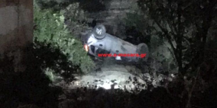 Aksident i rëndë në Kretë, përmbyset makina ku udhëtonin dy të rinj, njëri shqiptar