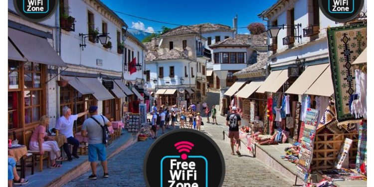 Gjirokastra bëhet me Free Wifi Zone