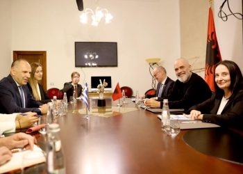 Beleri në burg, Ministri i Jashtëm grek tregon ç’ndodhi në takimin me Ramën