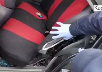 Tentuan të kalojnë armë nga Shqipëria në Greqi, arrestohen dy persona në Kapshticë