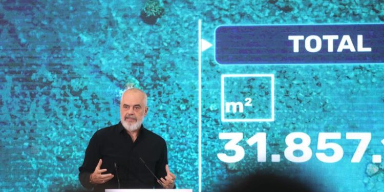 Edi Rama: Jemi vendi i fundit për vjedhje banesash në Europë, i kemi befasuar të gjithë. Anglia është kampione, thonë “na kanë ardhur shqiptarët këtu prandaj ka kaq shumë vjedhje”