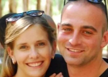 Prekëse/ Çifti izraelit fshehën binjakët e tyre 10 muajsh, para se të vriteshin nga sulmi i Hamasit