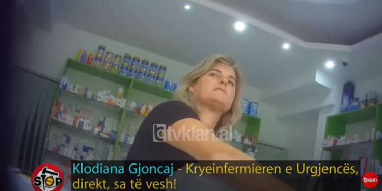 Shisnin ilaçet e spitalit në farmaci private, shkarkohet mjekja dhe kryeinfermierja në Tepelenë (VIDEO)