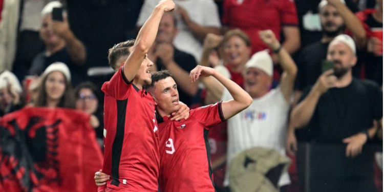 3 golat që bënë historinë në Air Albania (VIDEO)