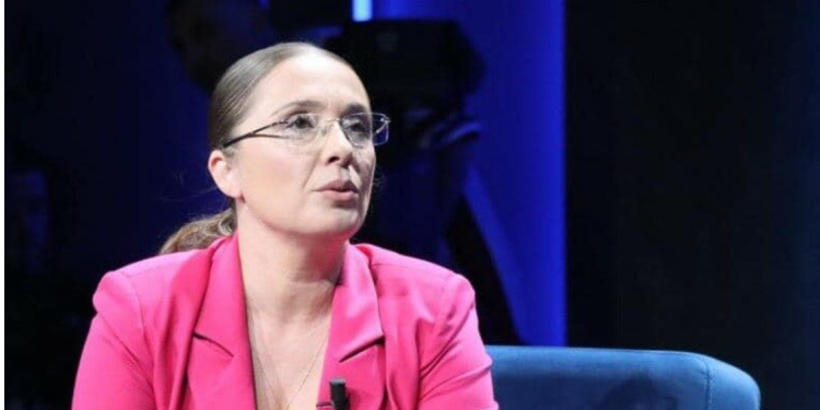 Gazetarja tregon kush e “fundosi” dhëndrin e Berishës