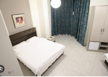 Ngjarja që tronditi Vlorën, dëshmia e rëndë e për p*rdhunimit e 26-vjeçares nga tre djemtë: Pimë kokainë dhe hashash, gjithçka nisi në lokal