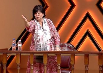“Do të ta bëj dashnoren paidhaqe”, gruaja kërcënon burrin live te Eni Çobani