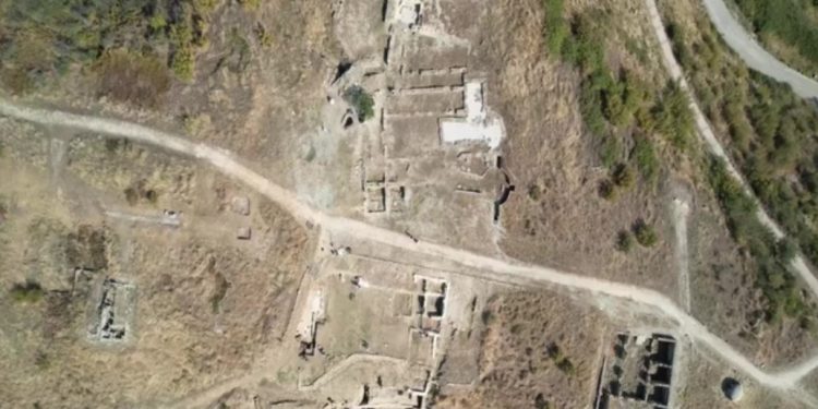 Finiq, germimet, raimond kola, shqiptare, historia, arkeologji