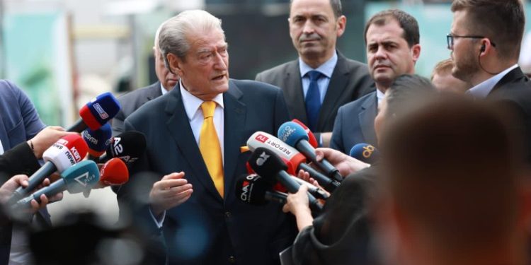 Berisha refuzon të paraqitet në SPAK: Të vijnë të më njoftojnë në vendin e punës