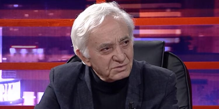 Sadik Bejko: E kam paralajmëruar Berishën më 1993:Shqiperia i ha politikanët