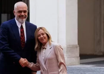 Kamp refugjatësh në Shqipëri, Rama: Shqipëria asgjë në këmbim! Ne nuk bëjmë biznes, është një akt mirënjohje